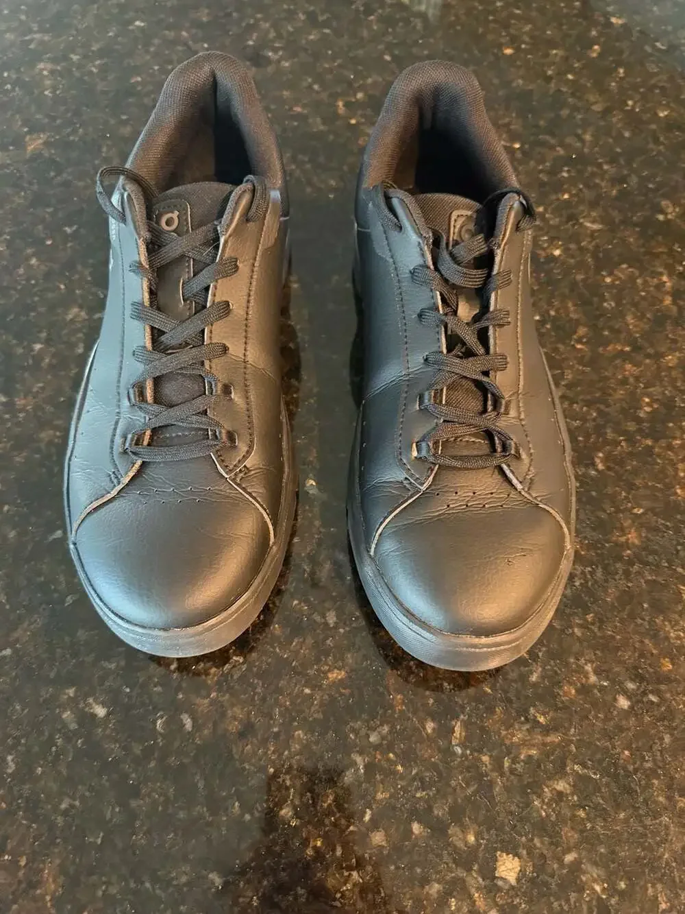 On The Roger Advantage Black Black Sneakers-8